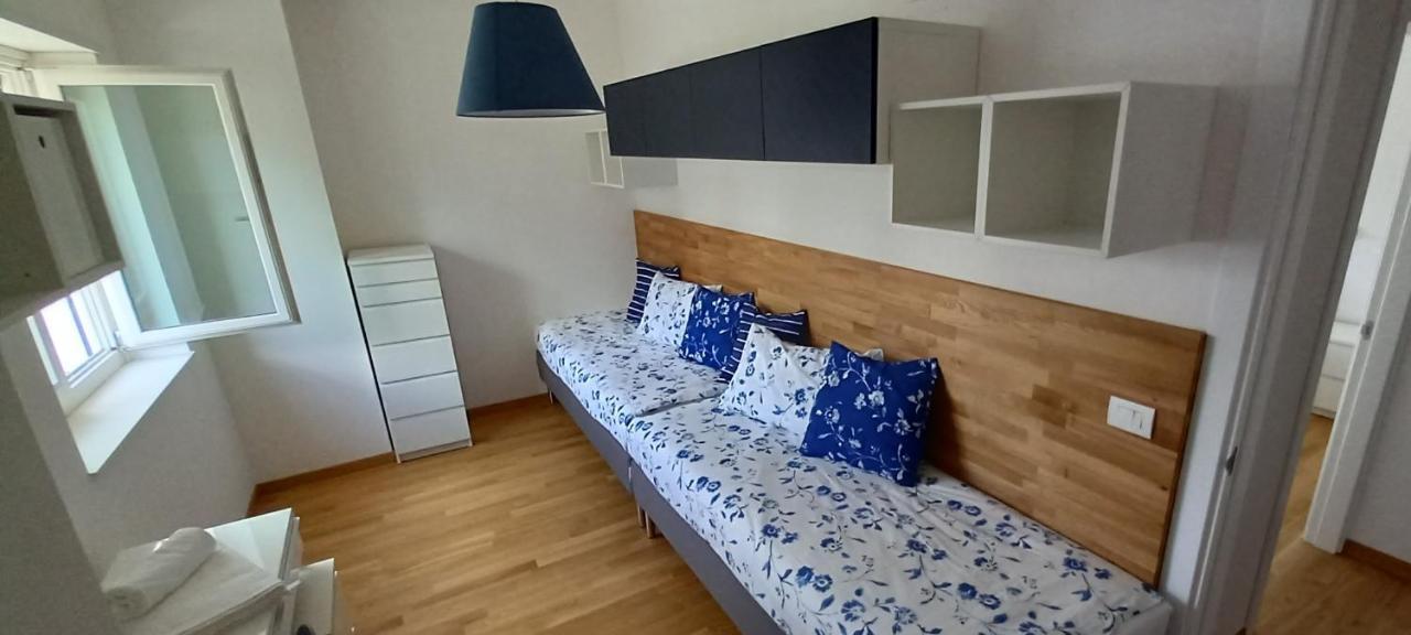 לוקורוטונדו Central Apartment Con Tre Camere Da Letto מראה חיצוני תמונה