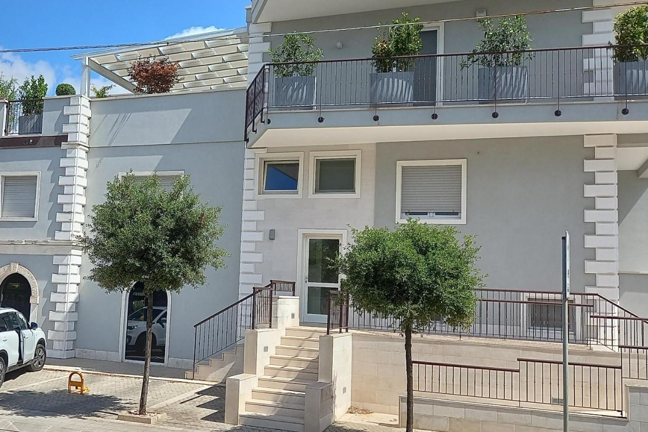 לוקורוטונדו Central Apartment Con Tre Camere Da Letto מראה חיצוני תמונה